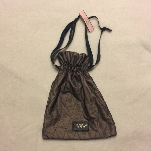 SOLD Victoria Secret Bundle Bags - Picture 3 of 4